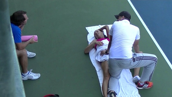 Ana Ivanovics cool down stretch at Bank Of The West Classic