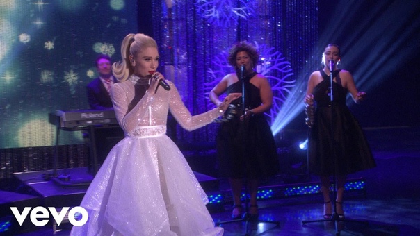Gwen Stefani Jingle Bells ( Live On The Ellen De Generes Show,