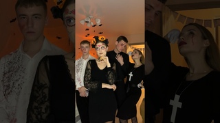 Happy HalloweenInst: @romqsha @gkaterinka____ @viktoriyaa_dvdv @fforgiiveness #helloween #хелоуин