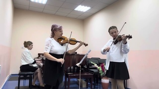 Народный танец «Молдовеняска»