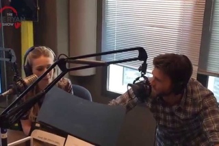 Scott Eastwood and Britt Robertson sing karaoke on the Dave Ryan Show