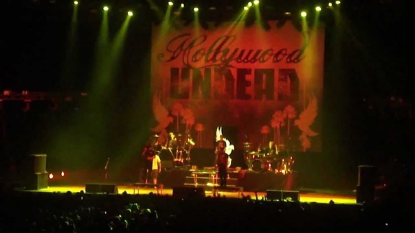Hollywood Undead Comin in