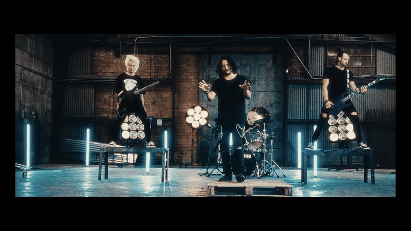 Hollywood Nightmare The Rayne ( Official Music