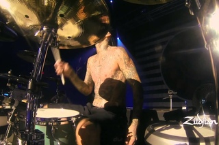 The Break Down Series - Travis Barker plays Violence