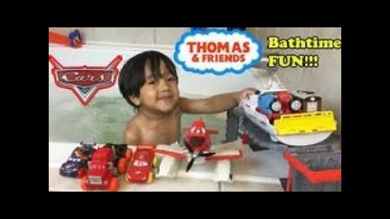 2014 Disney Cars Toys Bath Balls Japanese Surprise Toys Mc Queen Mater Thomas