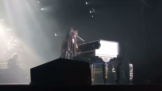 Evanescence - Far From Heaven       (Madrid Palacio Vistalegre 14 Diciembre 2022)