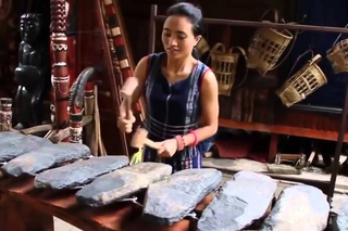Cô gái vót chông -  Đàn đá Tây Nguyên