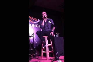 World so cold (Q Acoustic Lounge)