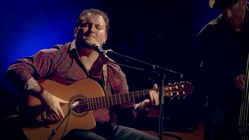 Sandro Lorier Un Hombre (live,