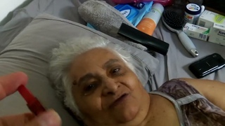 I gave a USB stick with music to my grandmother