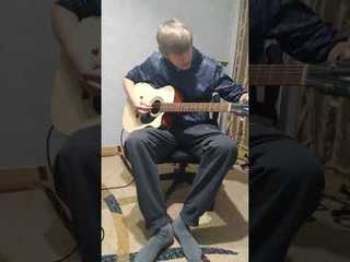 Новая гитара. Первая проверка. Чистый звук +усилитель в конце.