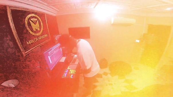 MAN ON MASCHINE EYAN MAYWEATHER viral