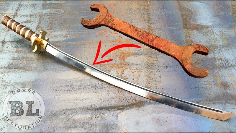 Forging a KATANA out of Rusted Giant