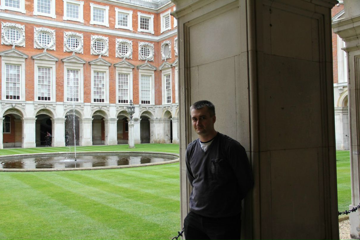 Pasha Pavlov | London