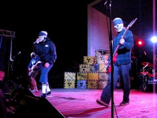 Dr Livingdead - Kill me (live)