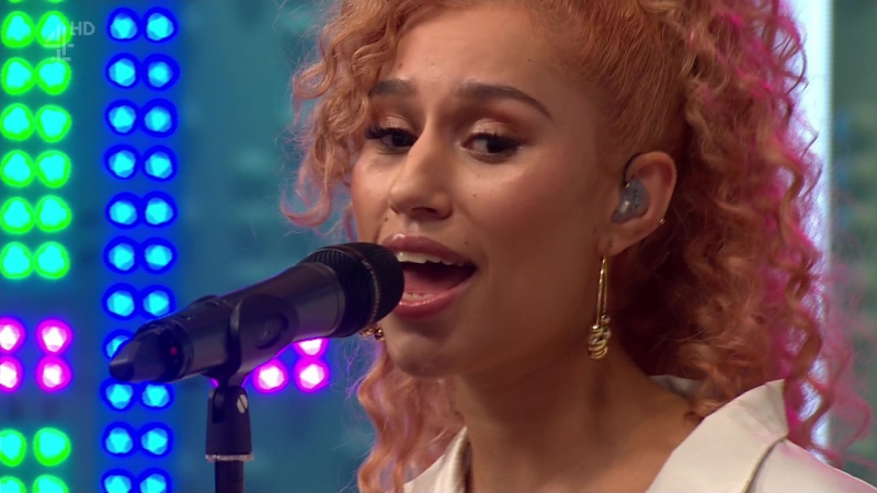 Raye 2017 12 10 Sunday Brunch Decline