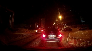 Объезд пробки по встречной.