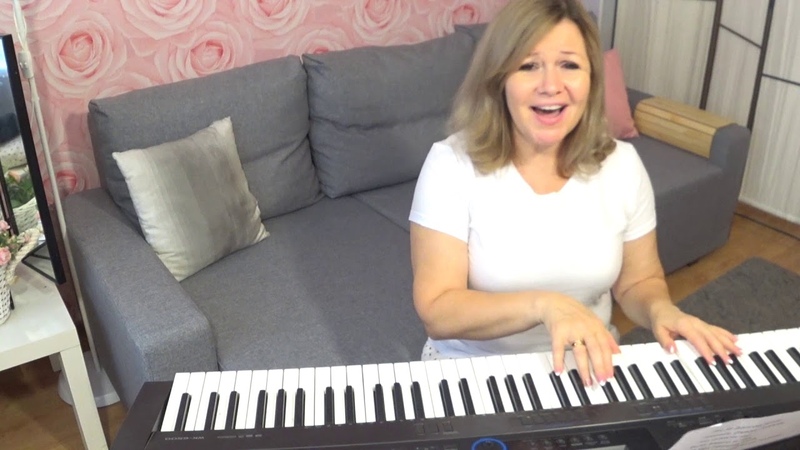 Хозяюшка журнал крестьянка. Могилевская книги для детей. Клуб по интересам хозяюшка. Эмблема хозяюшка. Хозяюшка коломна.