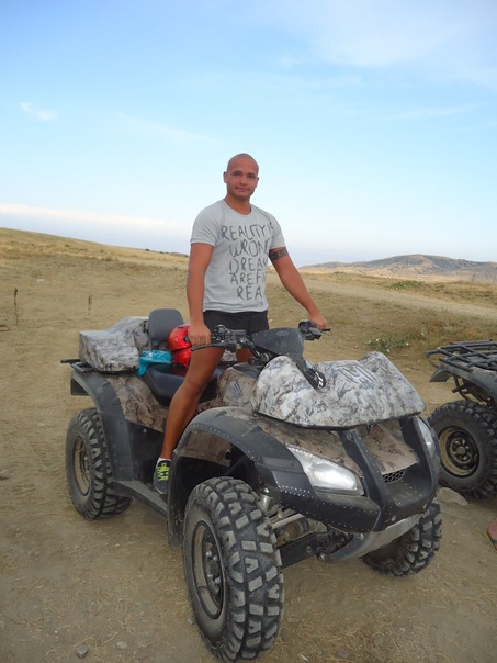 №9, Саша Гречка, 37 лет, Киев №9, Саша Гречка, 37 лет, Киев