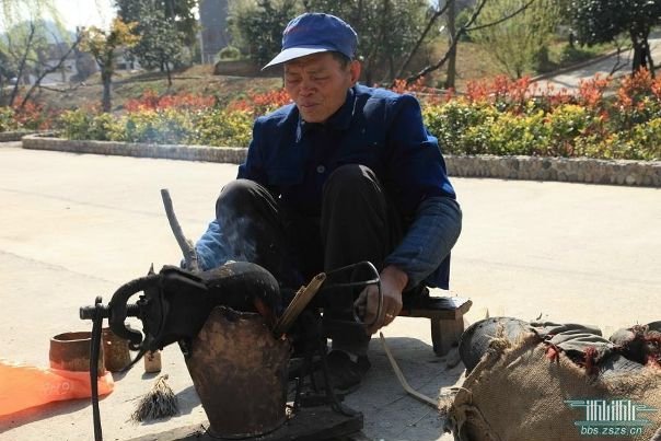 №111, Uzkoglazye Zhongwei, Shenzhen №111, Uzkoglazye Zhongwei, Shenzhen