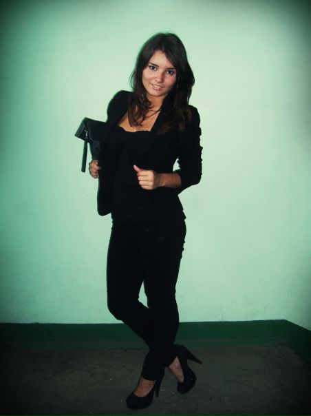 №13, Леля Суркова №13, Леля Суркова