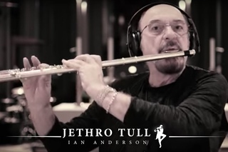 The Carducci Quartet feat. Ian Anderson - Ring Out These Bells