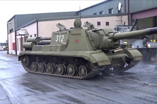 Bastogne Barracks NUTS 2016 ISU 152 tank