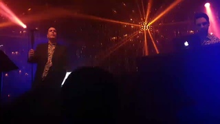 She Hates Emotions live in Berlin  Cry Wolf