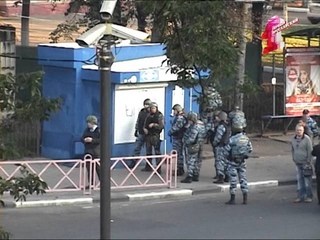 ЧП в центре Ярославля: 31-летний мужчина расстрелял полицейских