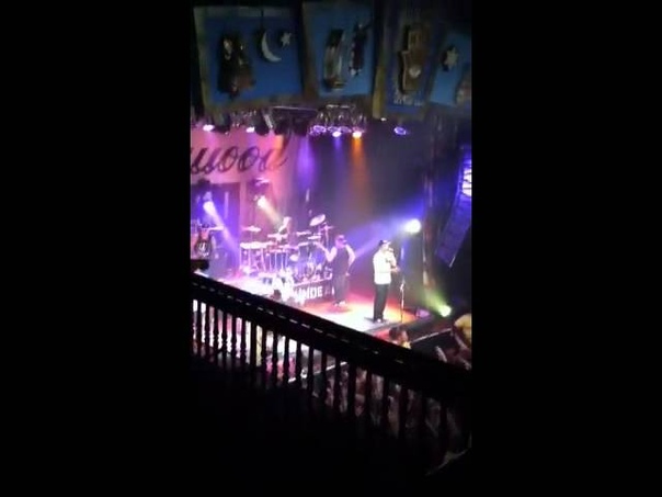 Hollywood Undead Coming In Hot (feat.