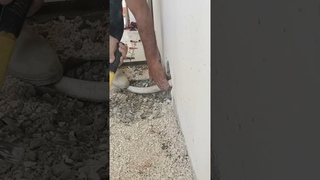 مجنون يخطب اقصر خطبة ž