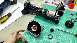 Профилактика подшипников у аккумуляторной шлифмашинки BOSCH GWS 18V-10SC #рекомендации