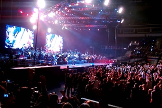Scorpions (with Presidential orchestra the Republic of Belarus, Minsk-Arena 2013) - Still Loving You
